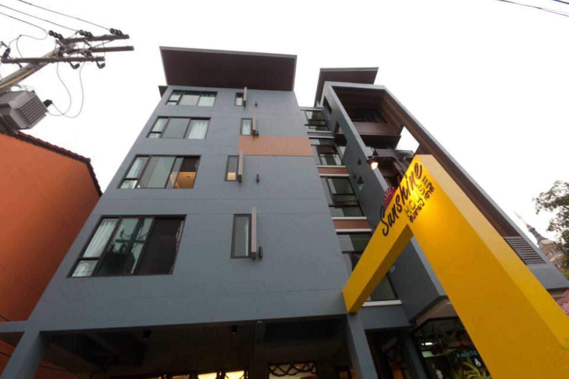 Hotel Oyo 233 Sunshine House Chiang Mai Exterior foto