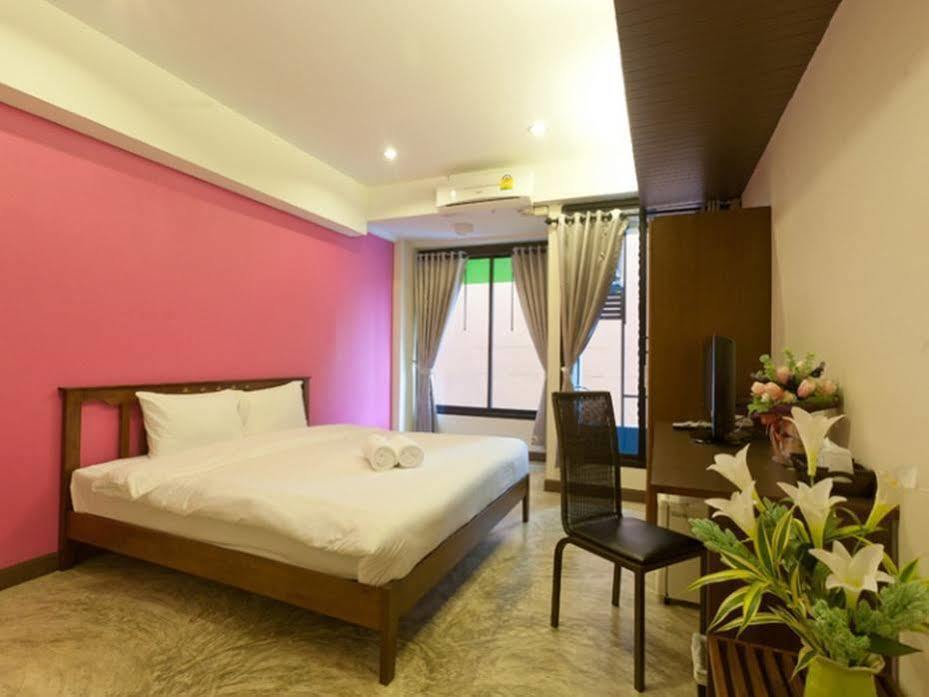 Hotel Oyo 233 Sunshine House Chiang Mai Exterior foto