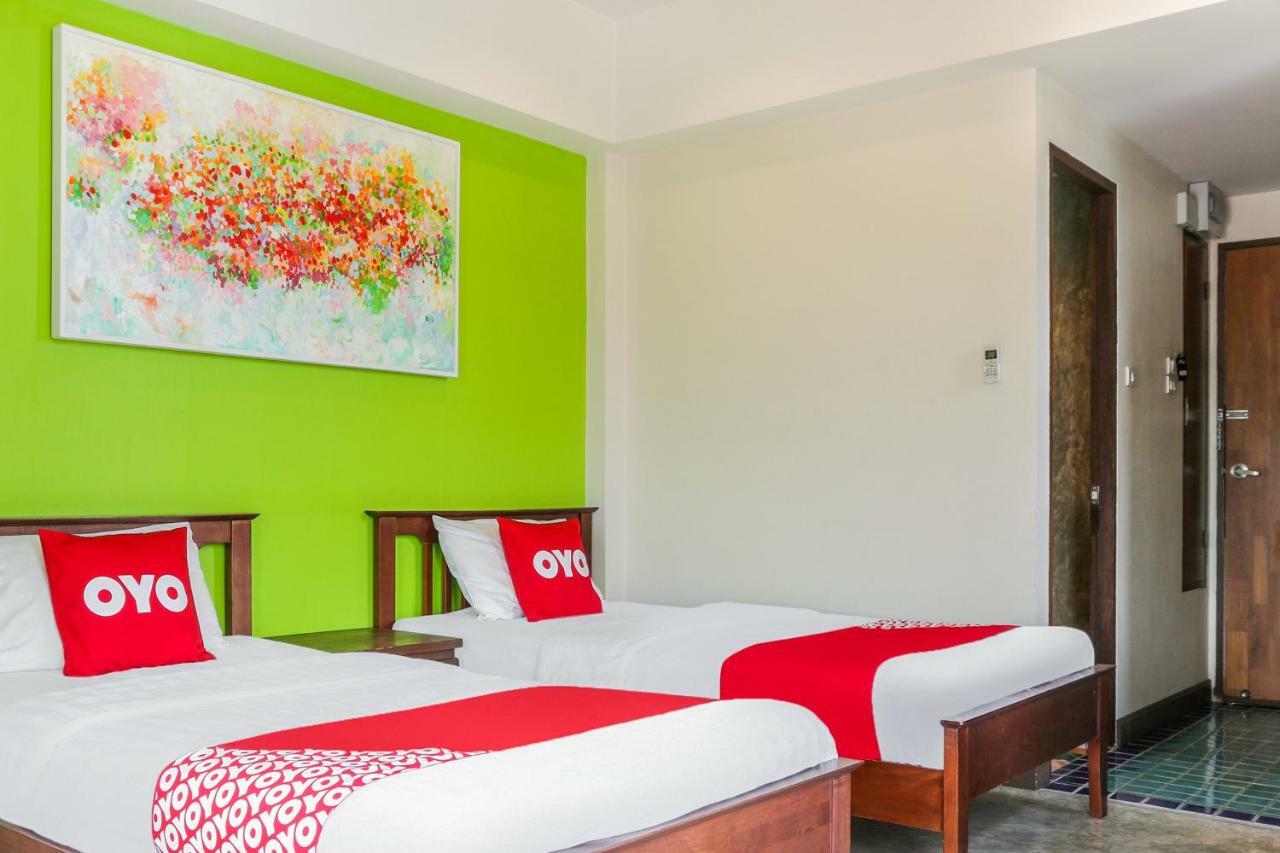 Hotel Oyo 233 Sunshine House Chiang Mai Exterior foto