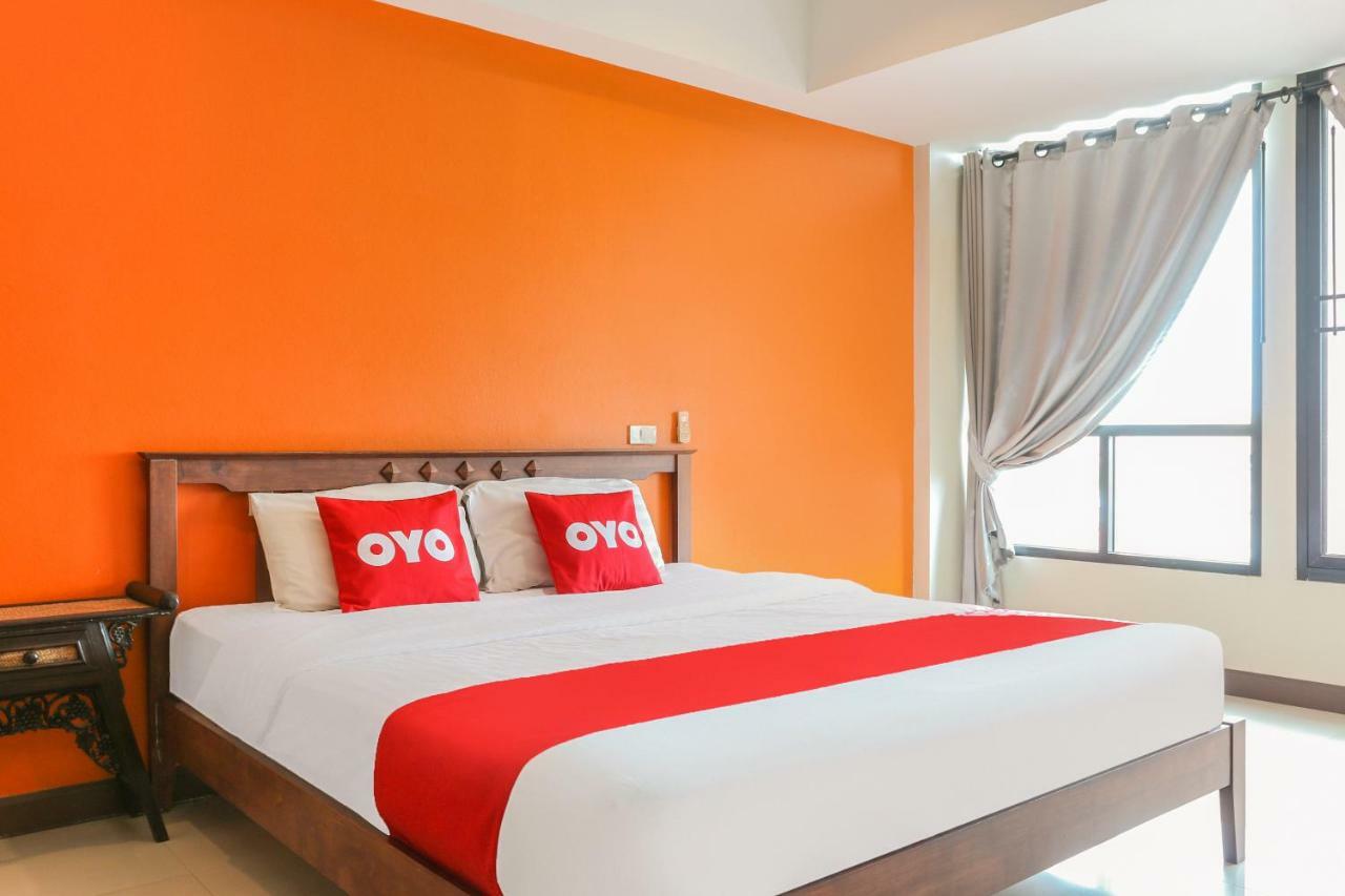Hotel Oyo 233 Sunshine House Chiang Mai Exterior foto